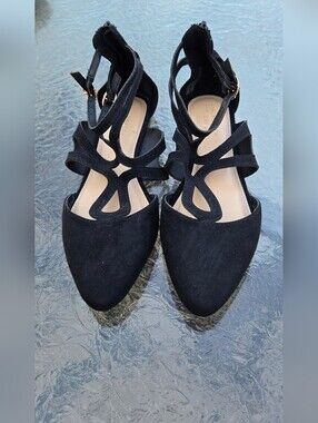 Laura Conrad Women’s Black Strappy Pointed-Toe Flats Size 9 M